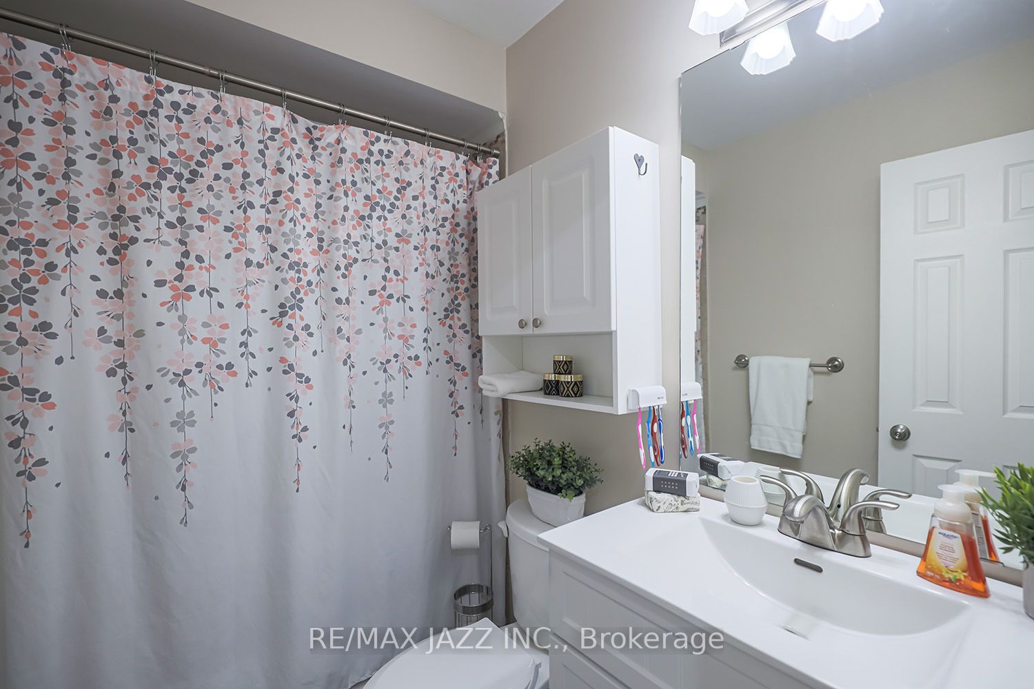 73 Abernethy Cres