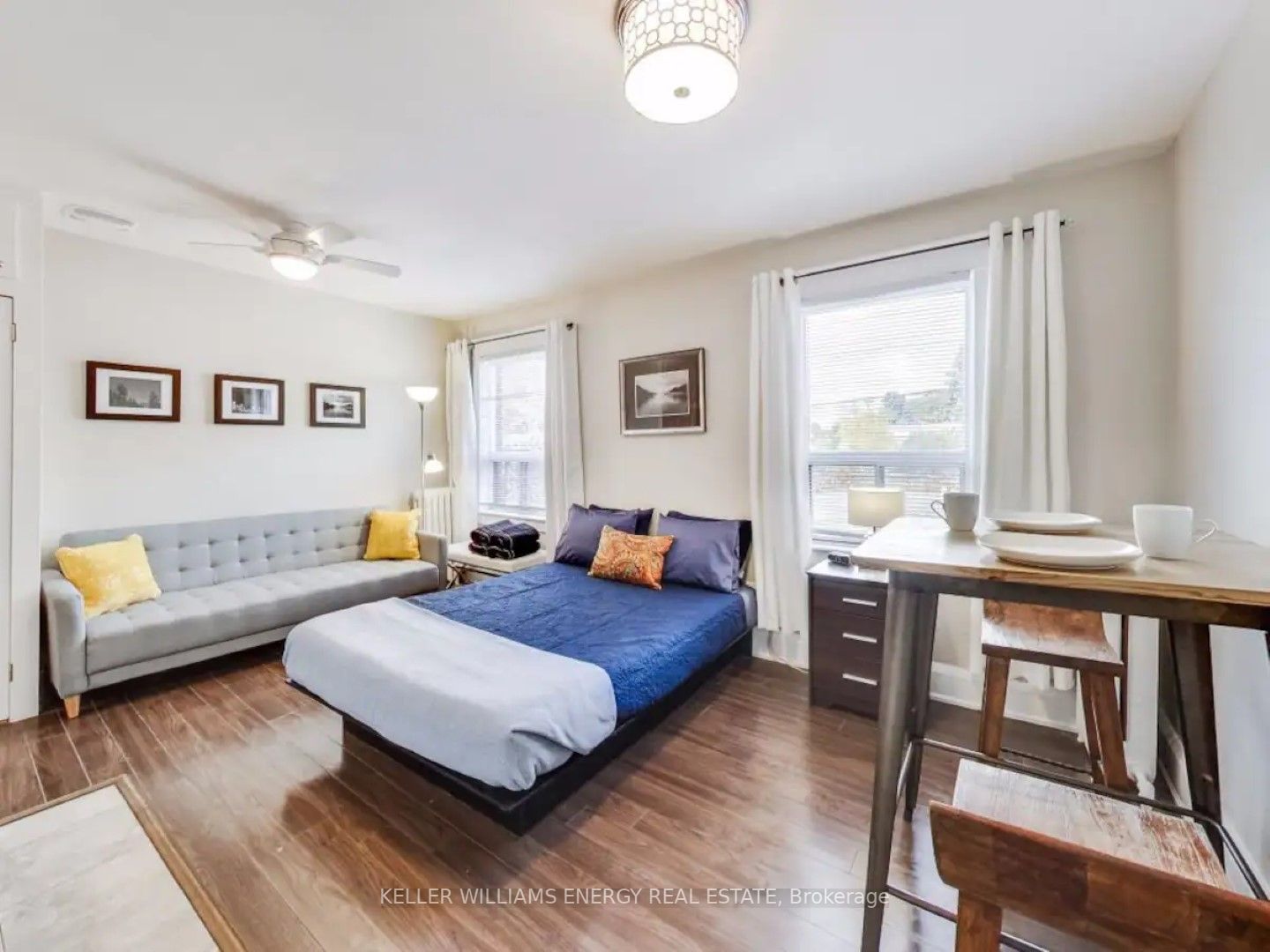 2040 Danforth Ave