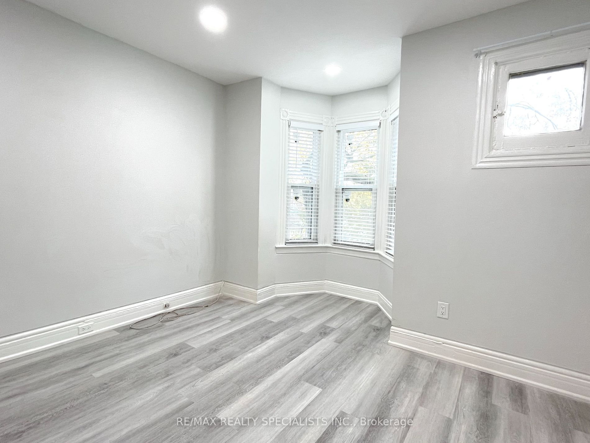 107 Pape Ave, #Upper