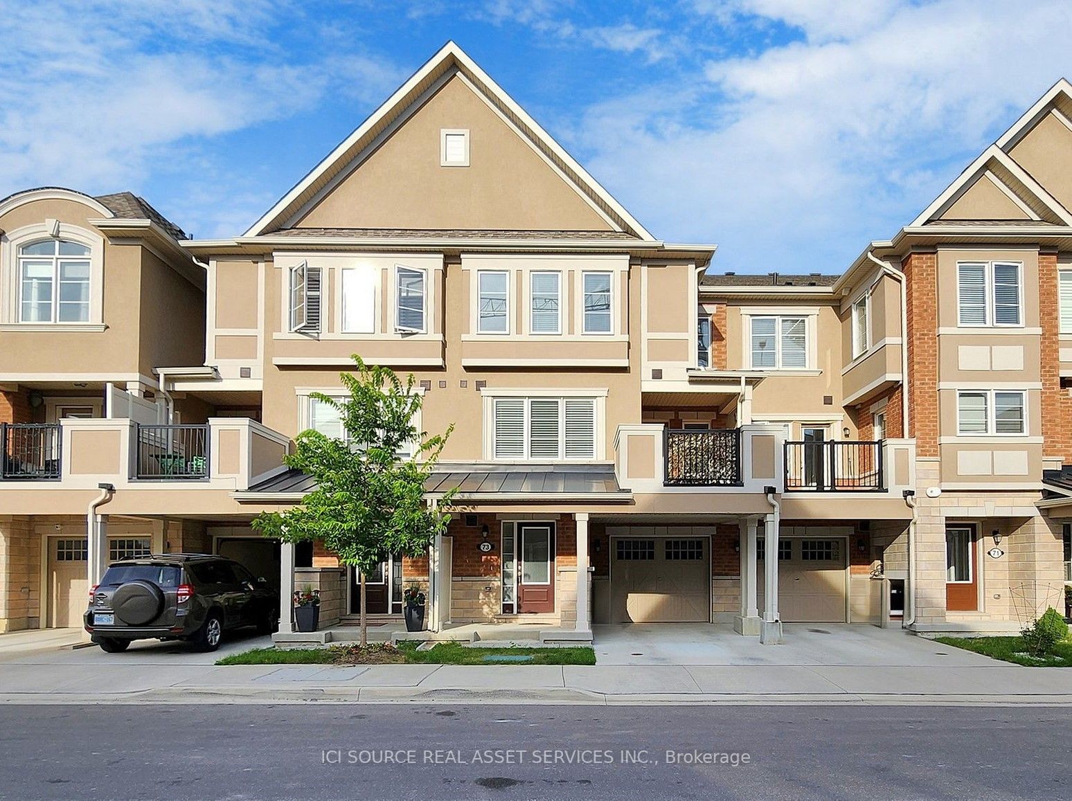 73 Ayers Cres