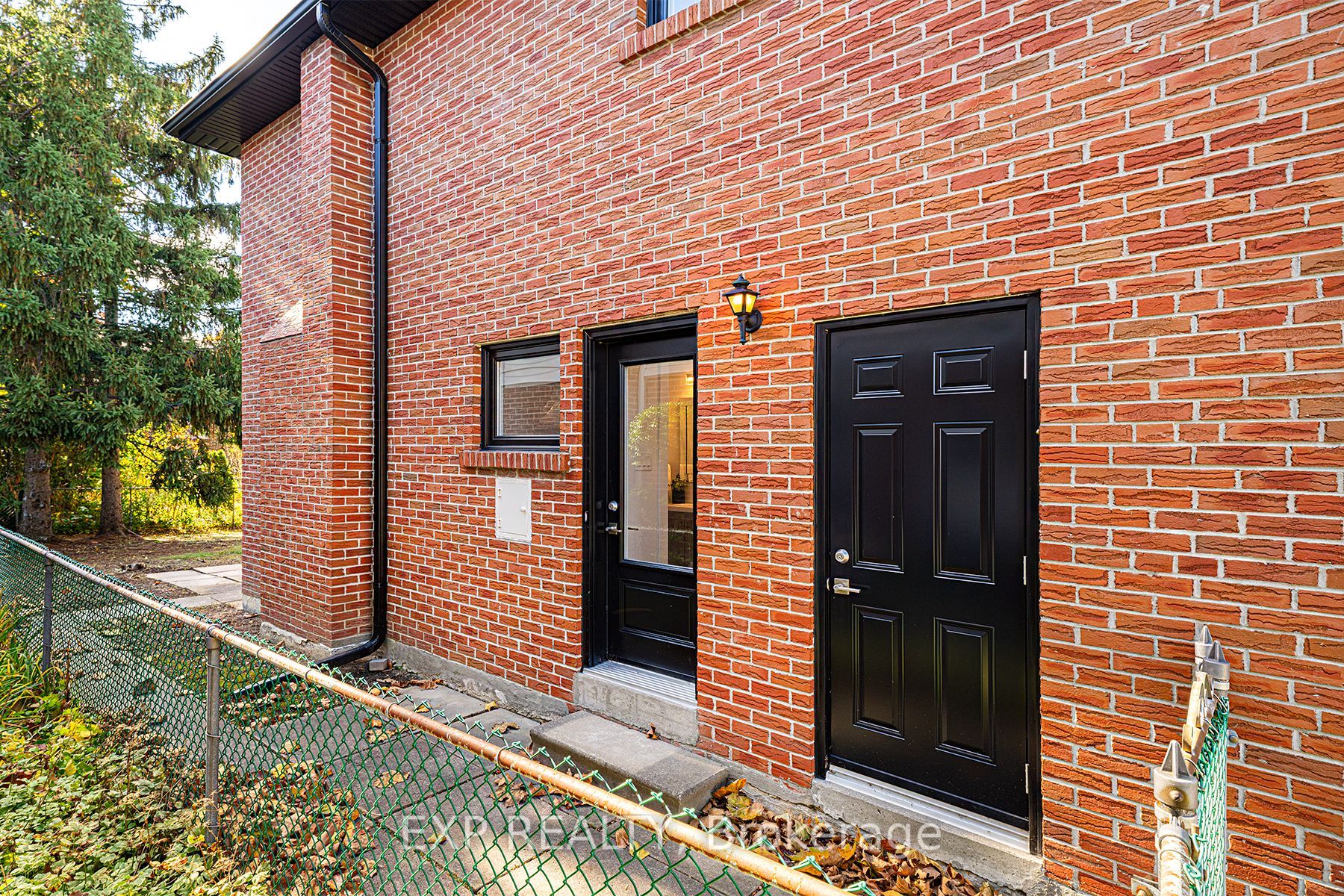 18 Harringay Cres