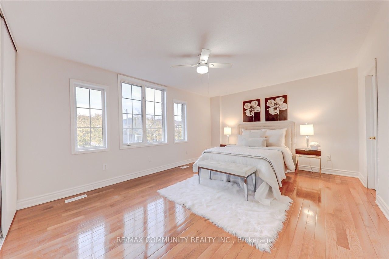 102 Hibbard Dr