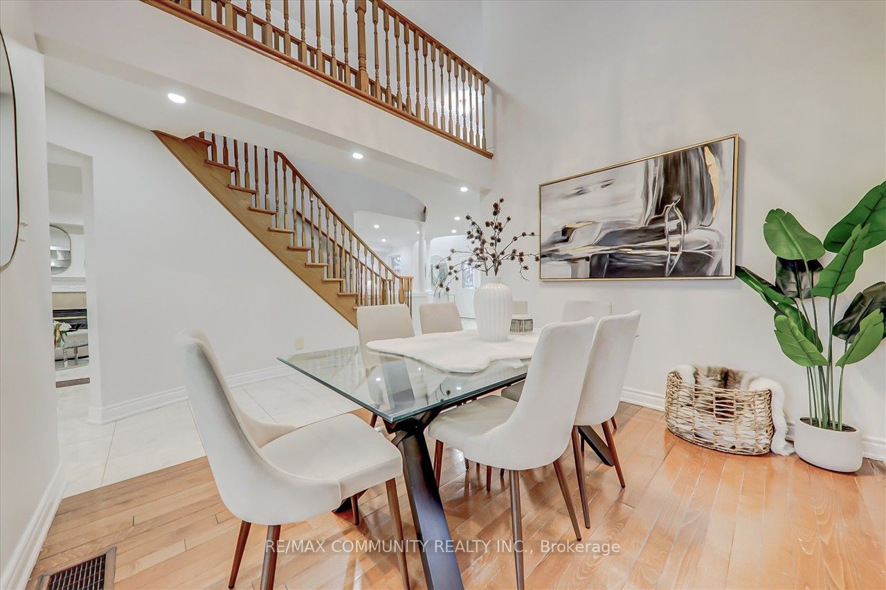 102 Hibbard Dr