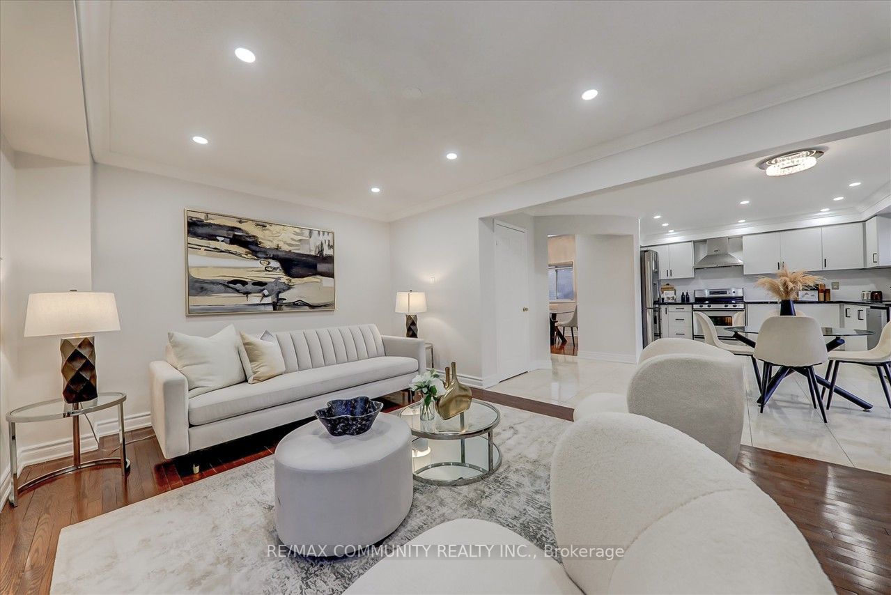 102 Hibbard Dr