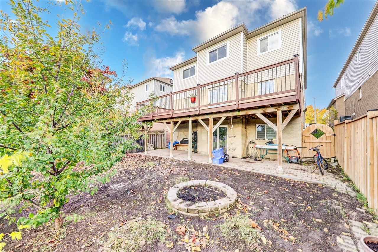 102 Hibbard Dr