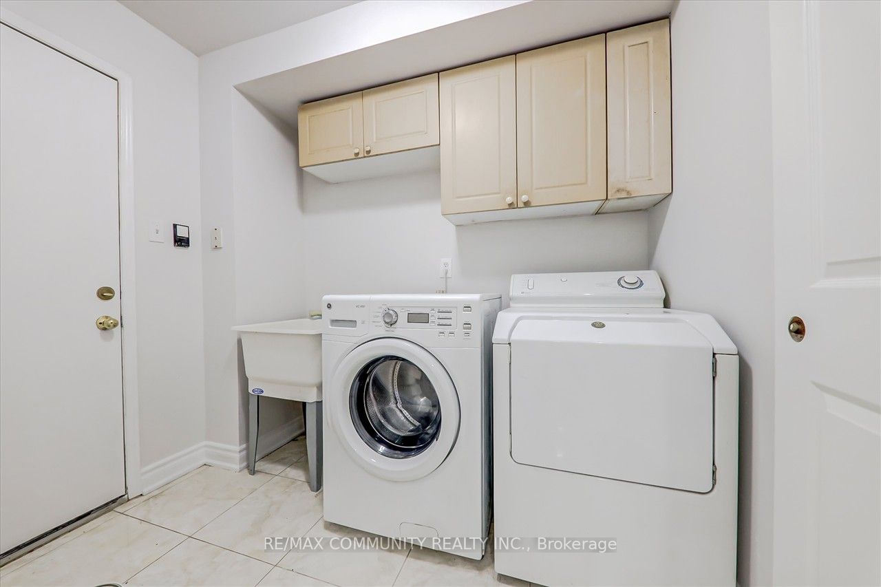 102 Hibbard Dr