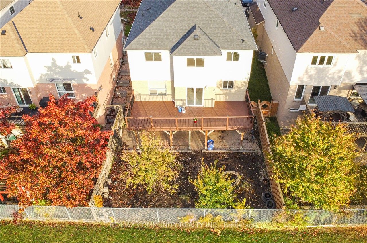 102 Hibbard Dr