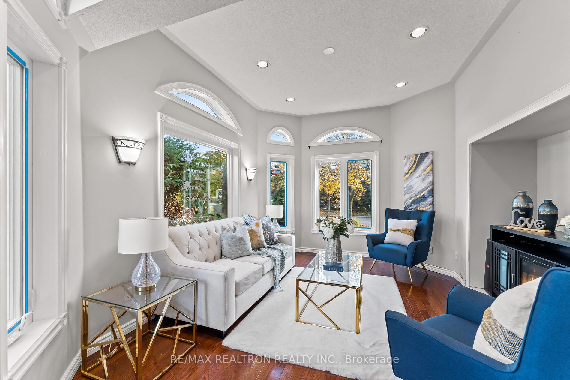 16 Morden Cres