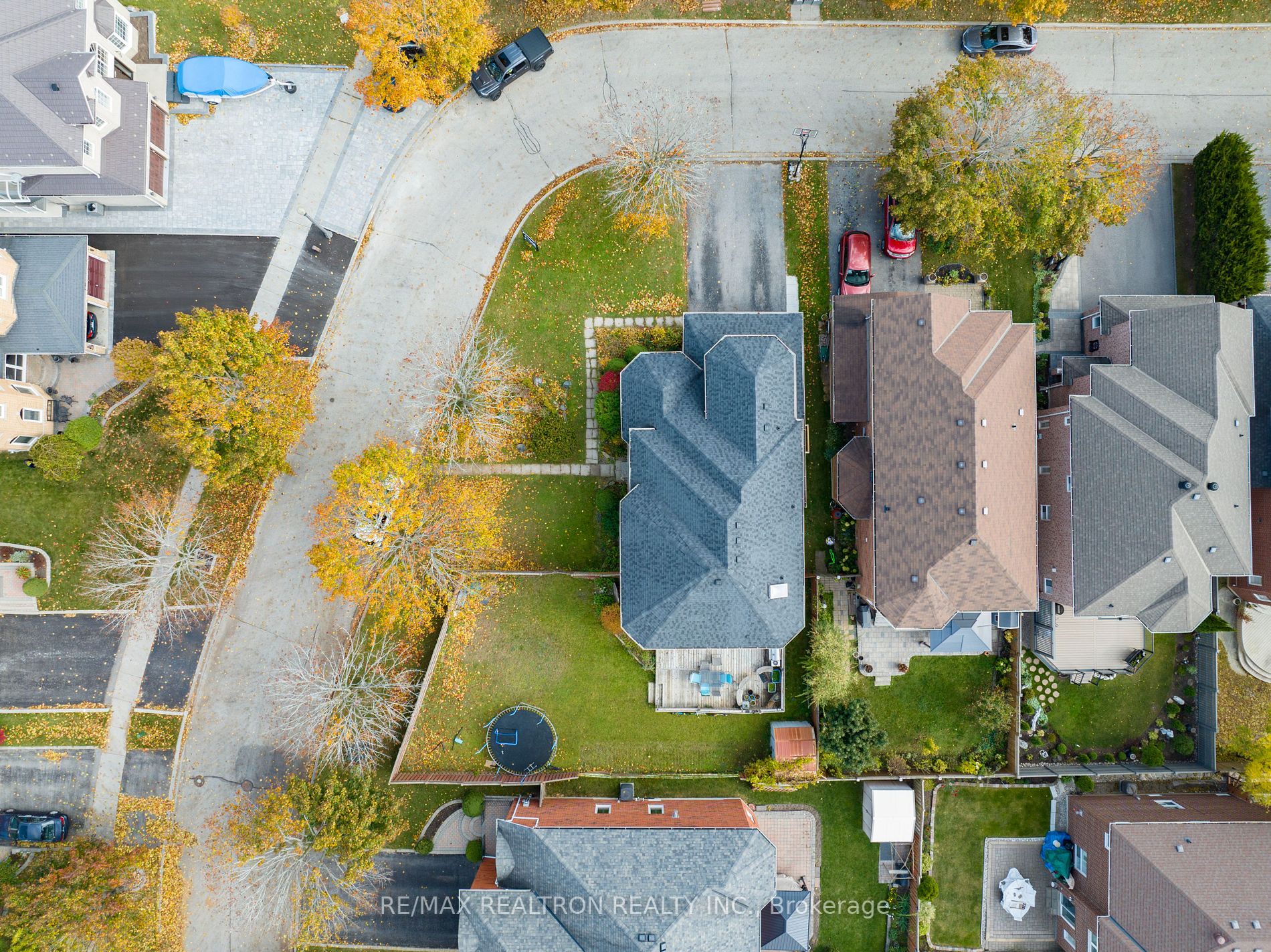 16 Morden Cres