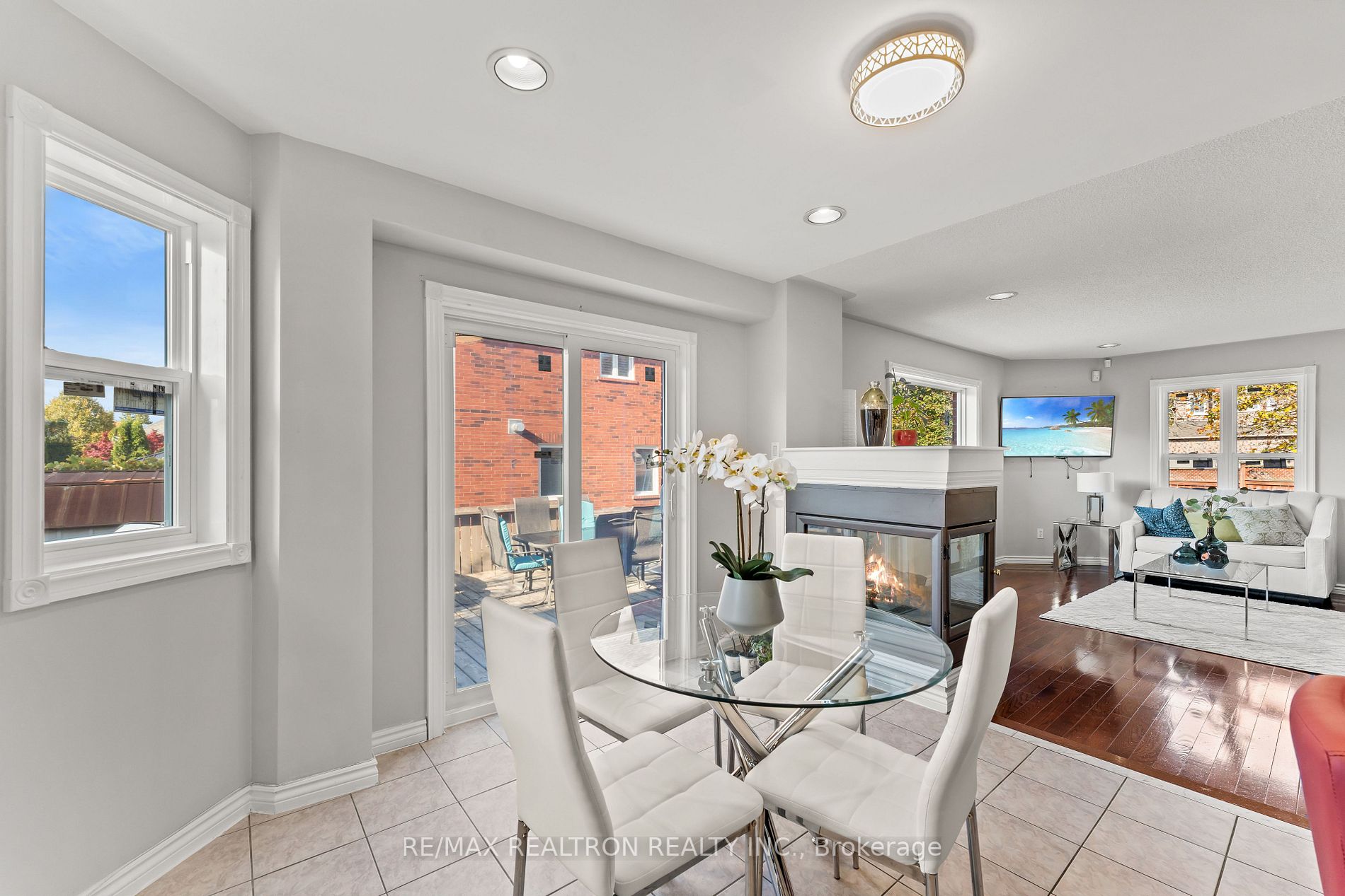16 Morden Cres