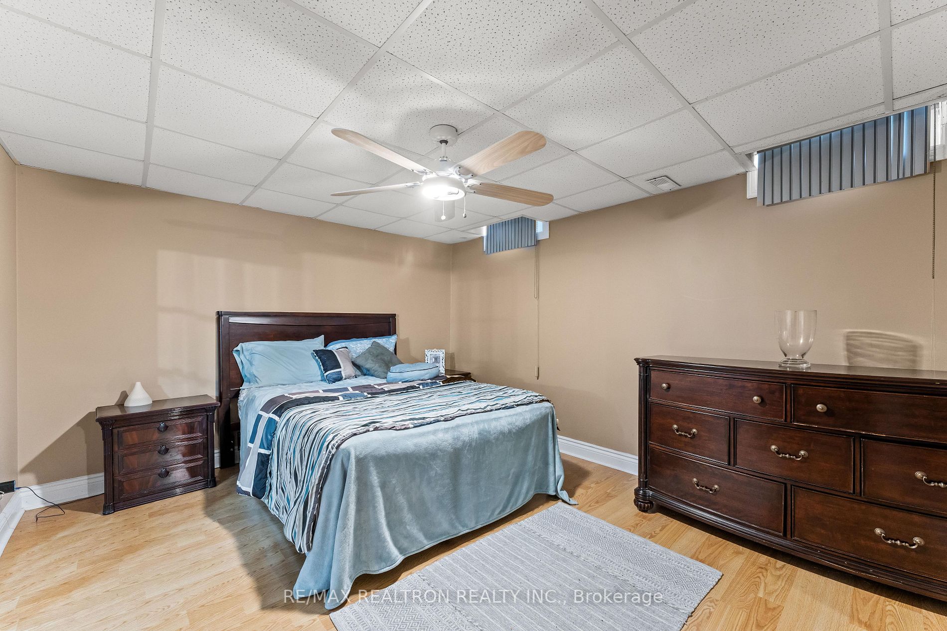 16 Morden Cres