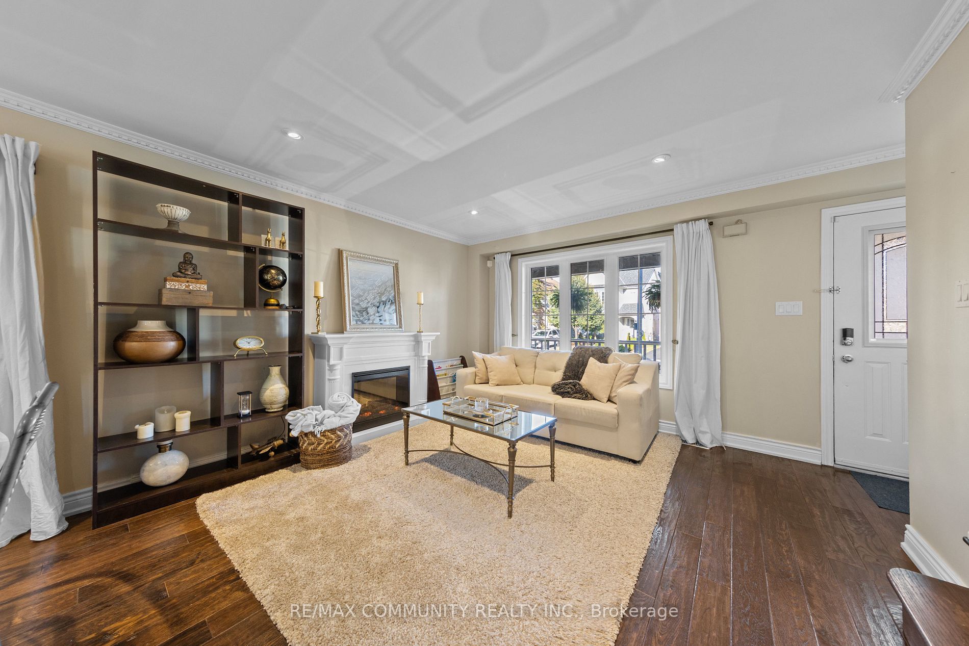 73 Mcsweeney Crescent