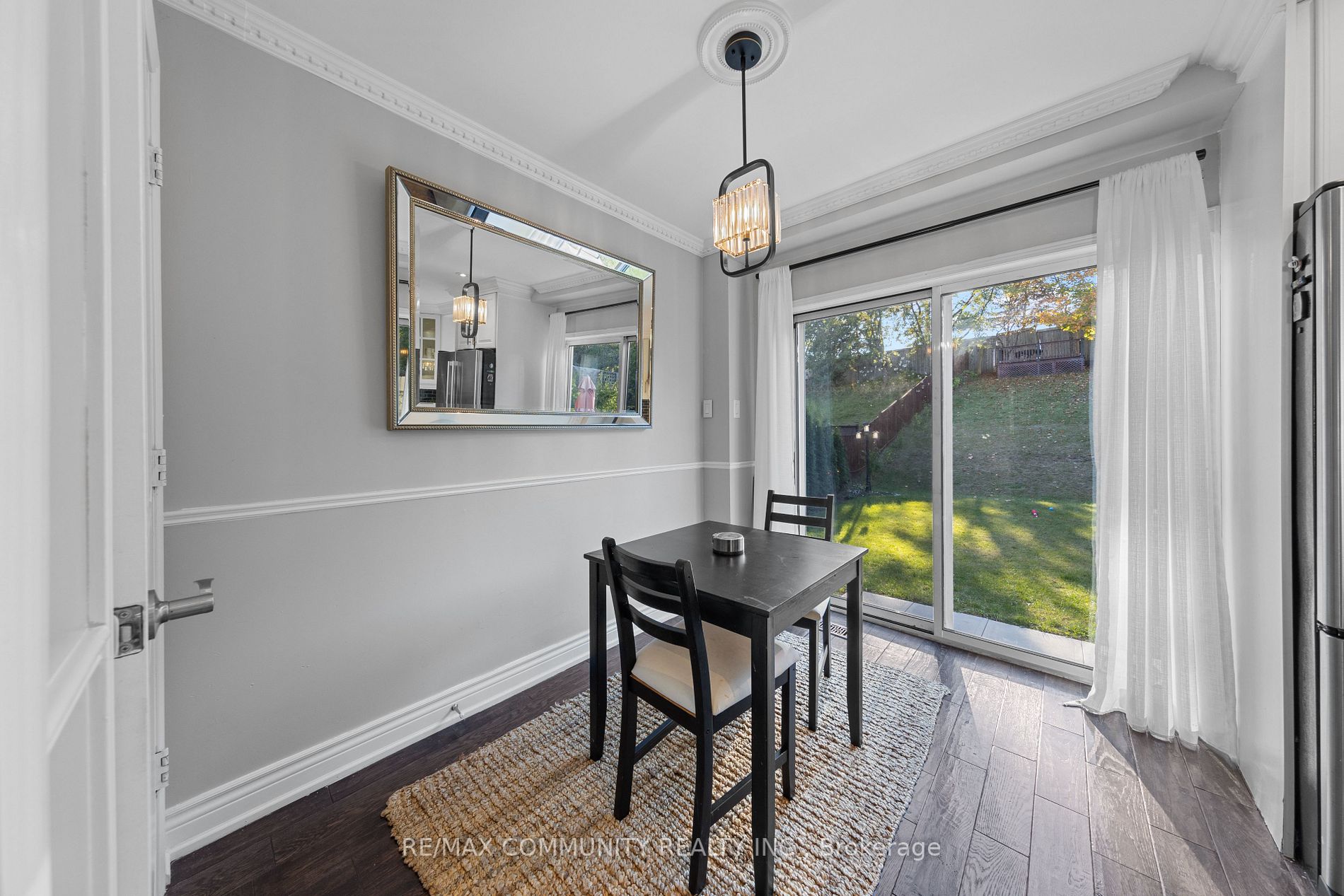 73 Mcsweeney Crescent