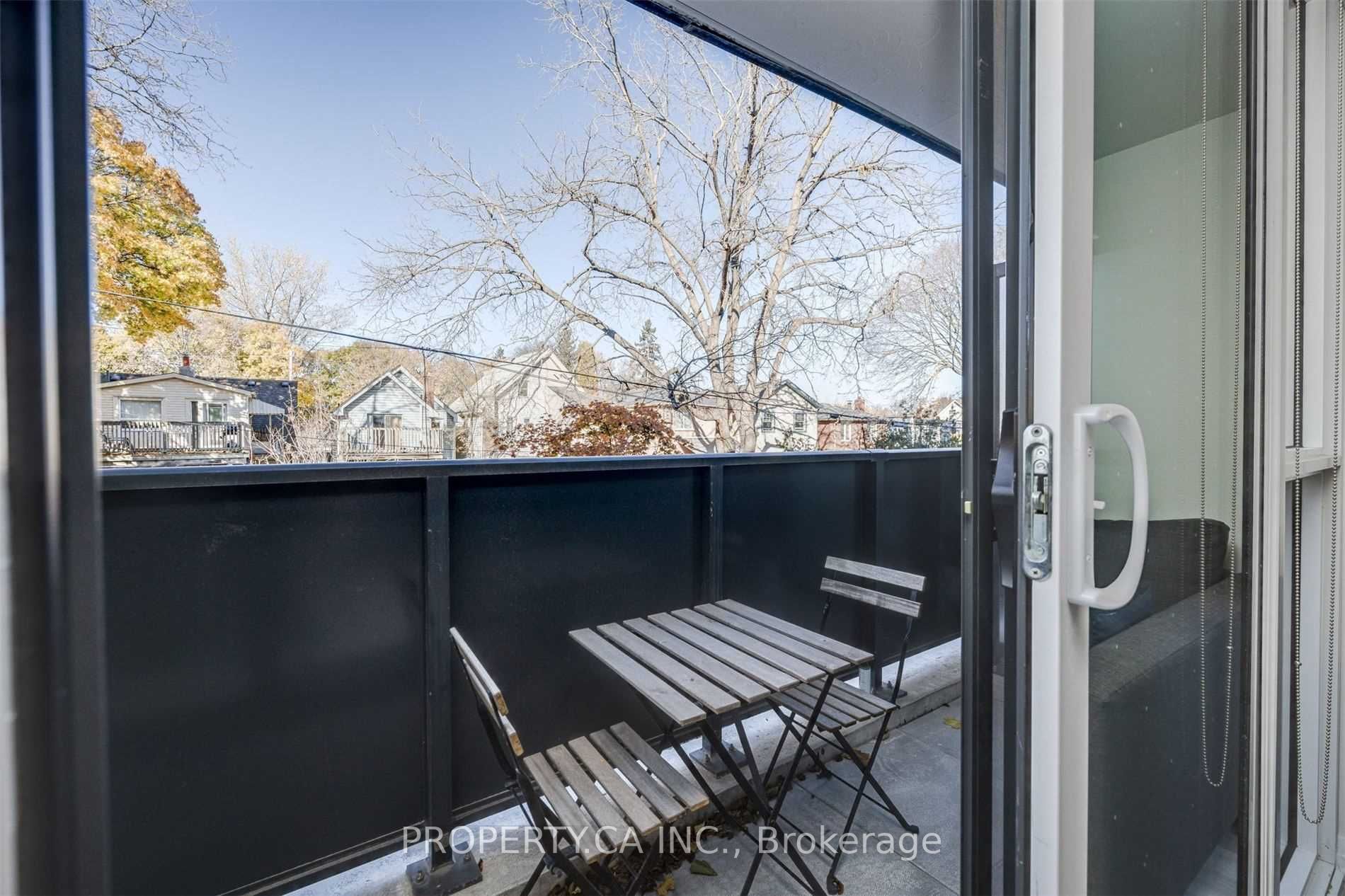 1630 Queen St E, #214