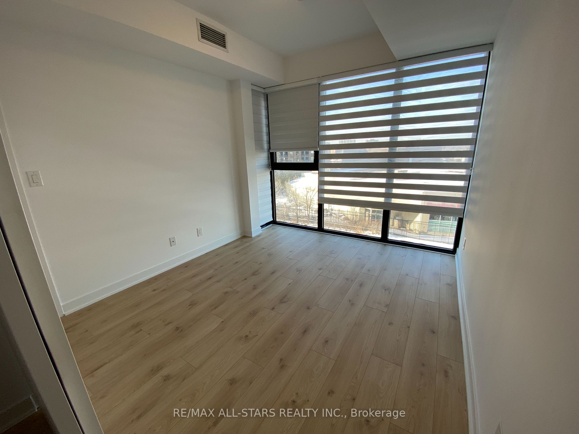 2799 Kingston Rd, #611