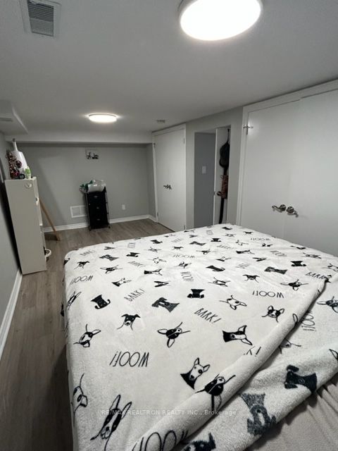 9 Camilla Cres, #Lower