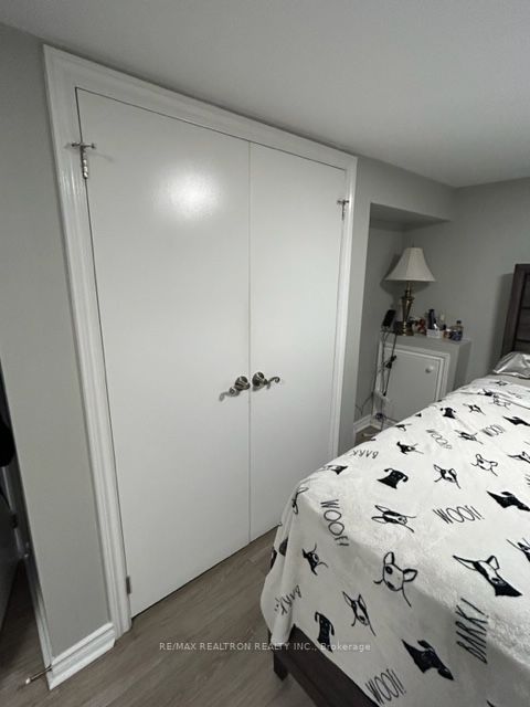 9 Camilla Cres, #Lower