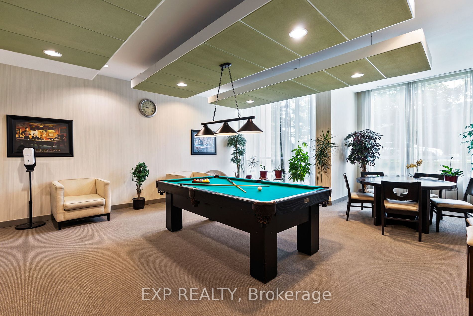 68 Grangeway Ave, #202