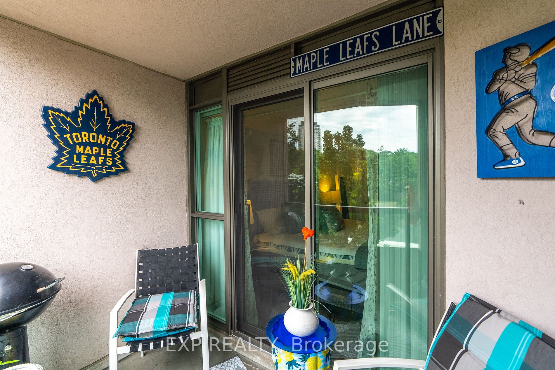 68 Grangeway Ave, #202