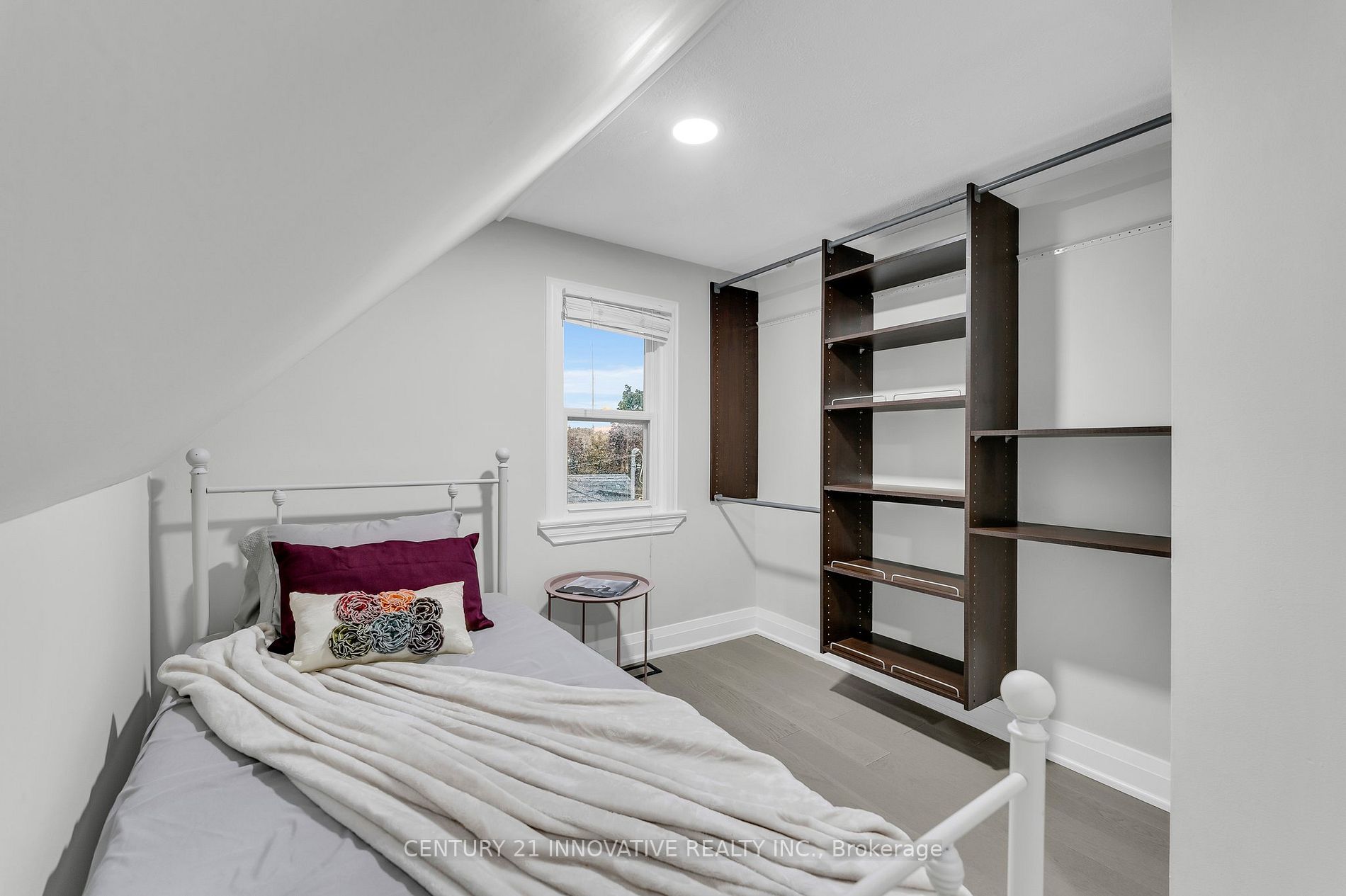 37 Lincoln St