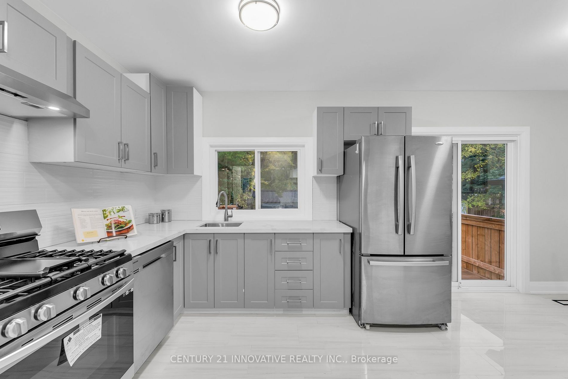 37 Lincoln St