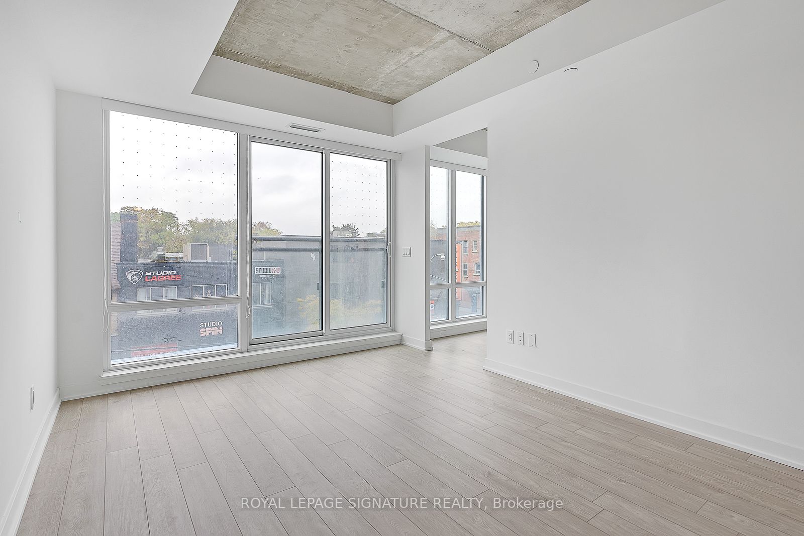 665 Queen St E, #220