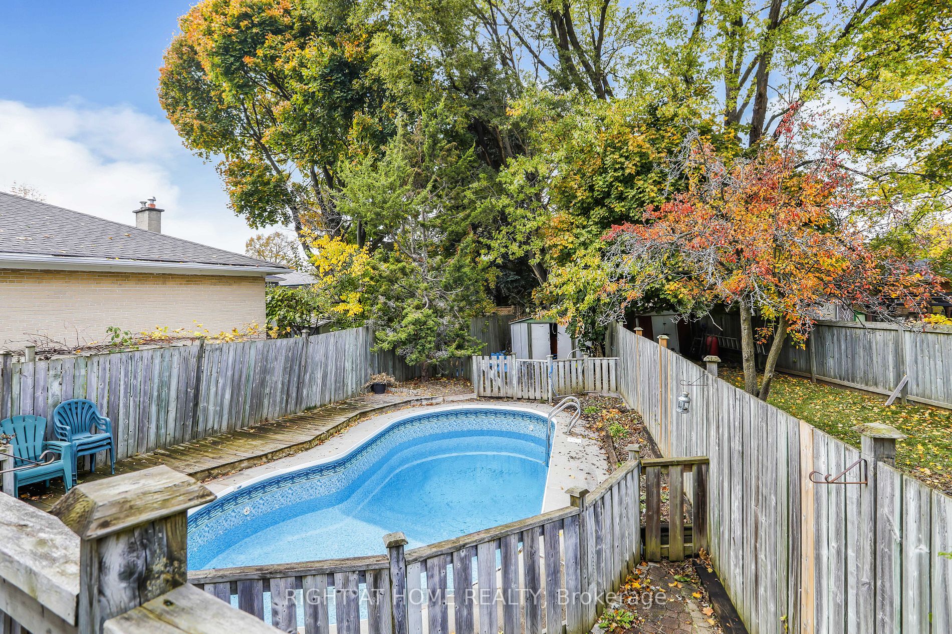 36 Pixley Cres