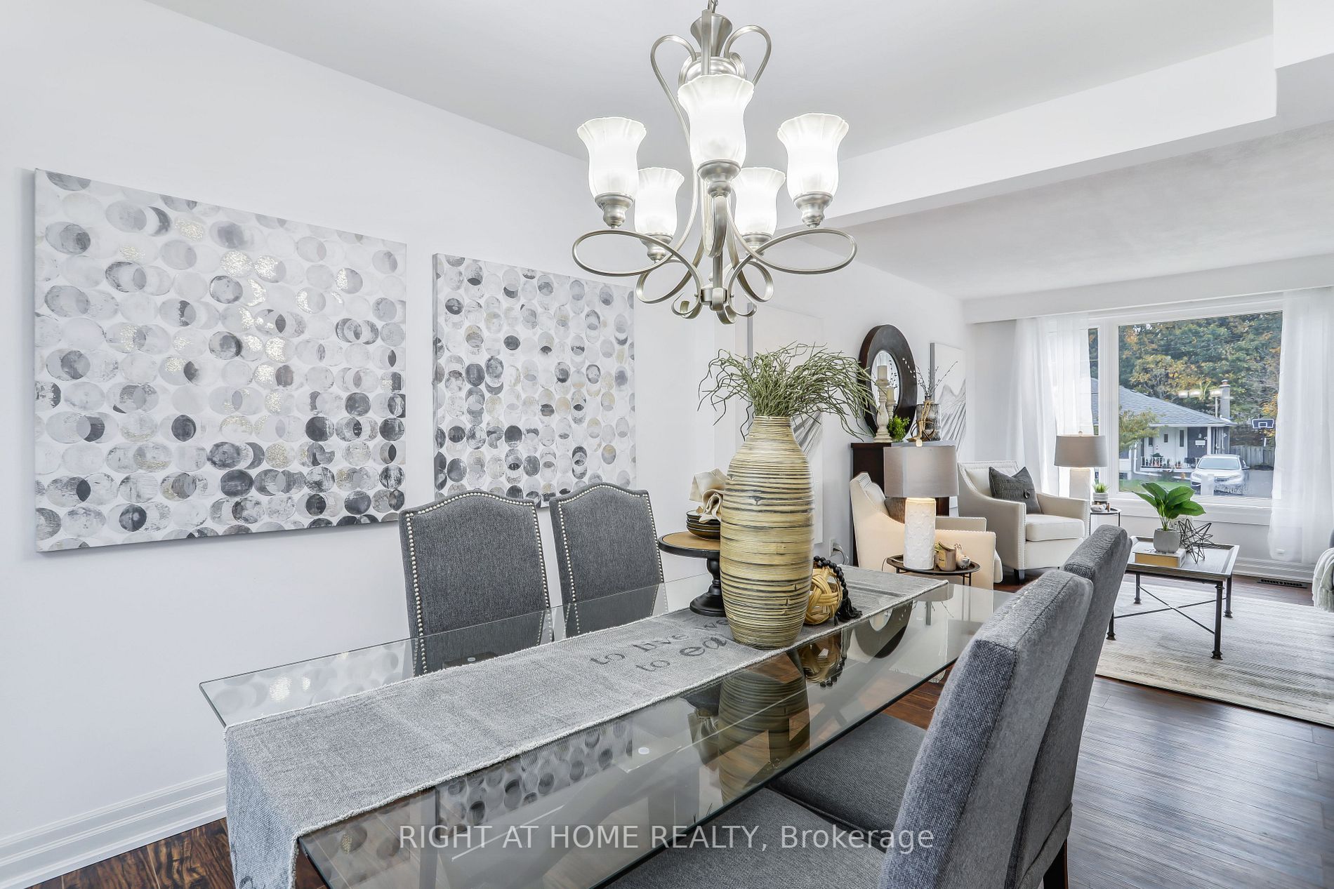 36 Pixley Cres