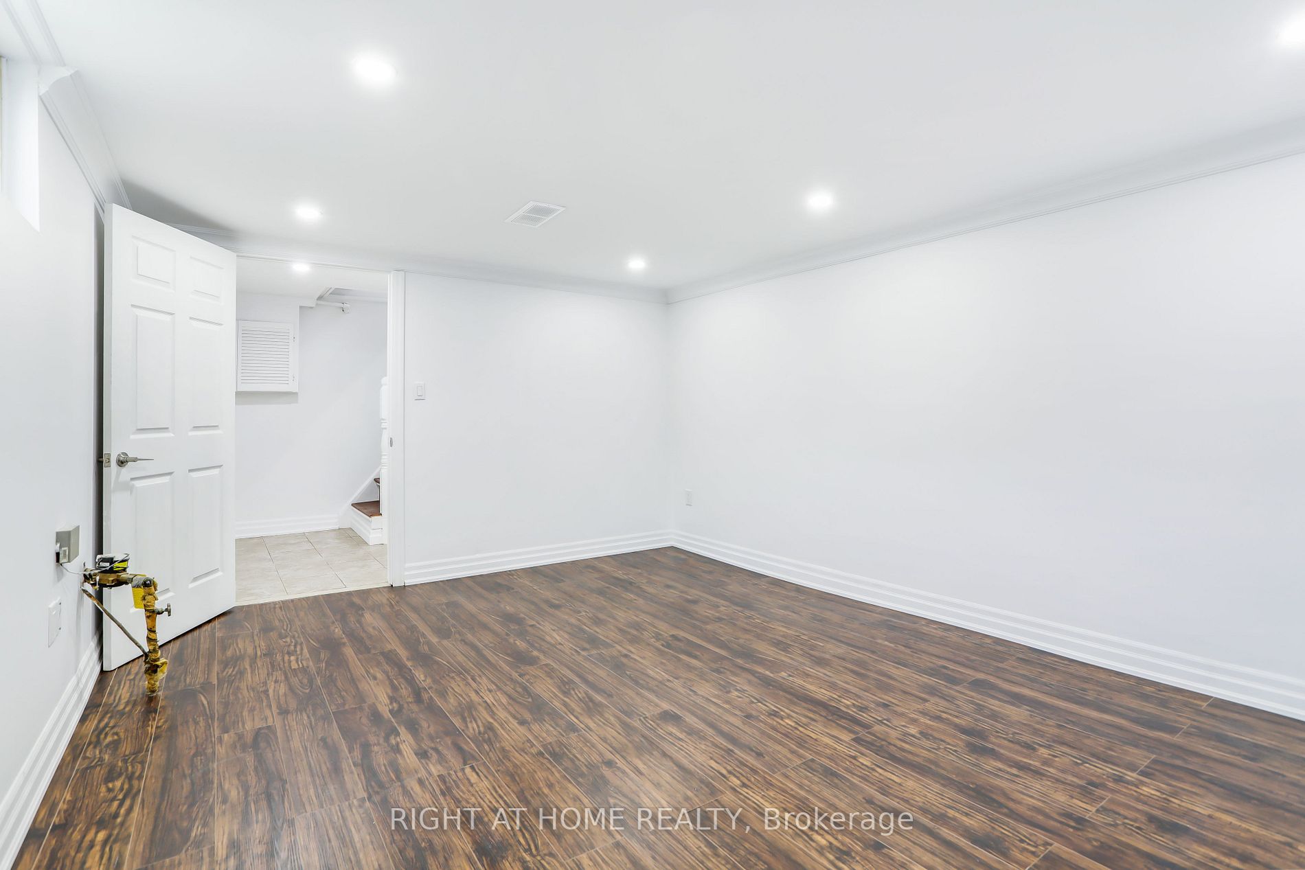 36 Pixley Cres