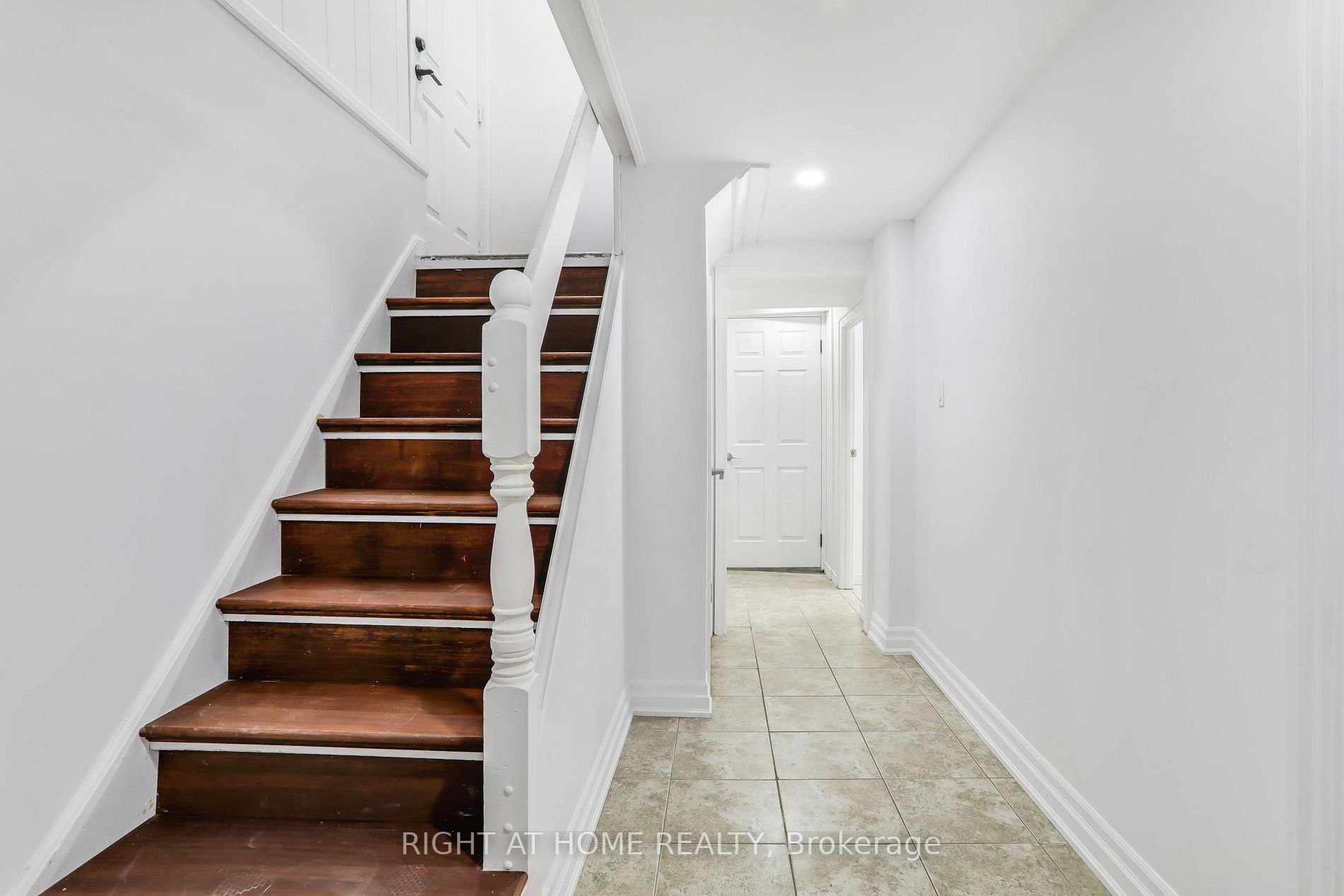 36 Pixley Cres
