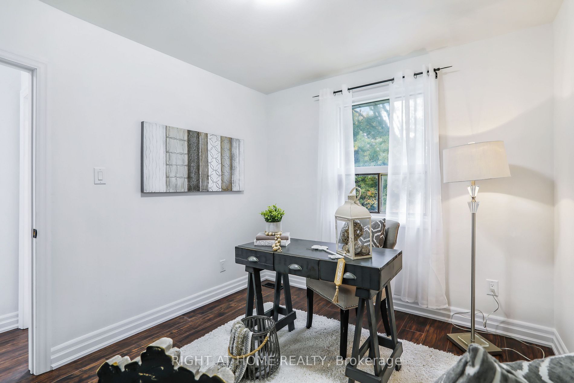 36 Pixley Cres