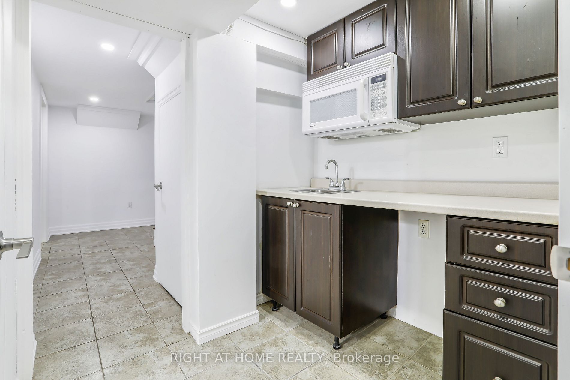 36 Pixley Cres
