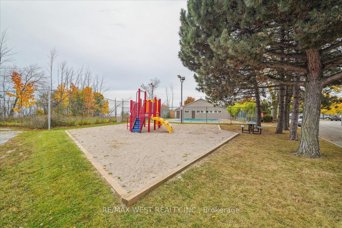 28 Livingston Rd, #75
