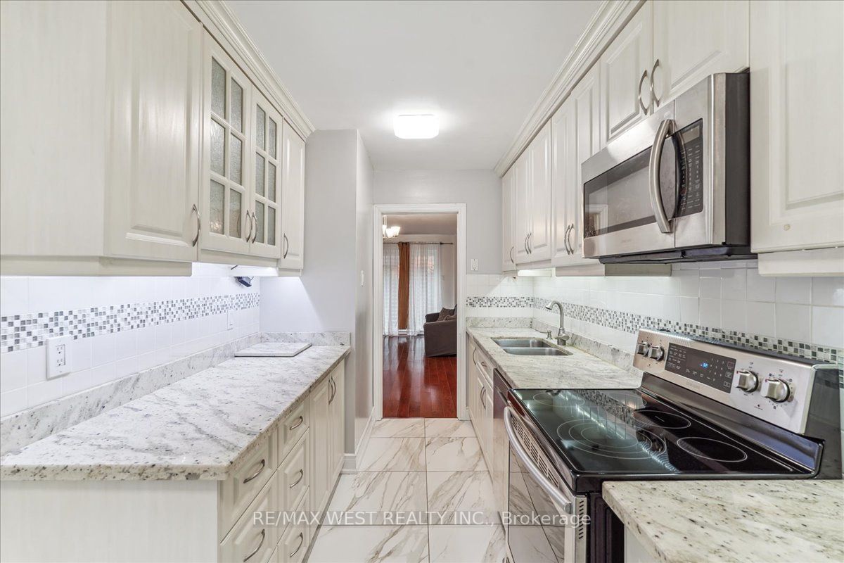 28 Livingston Rd, #75