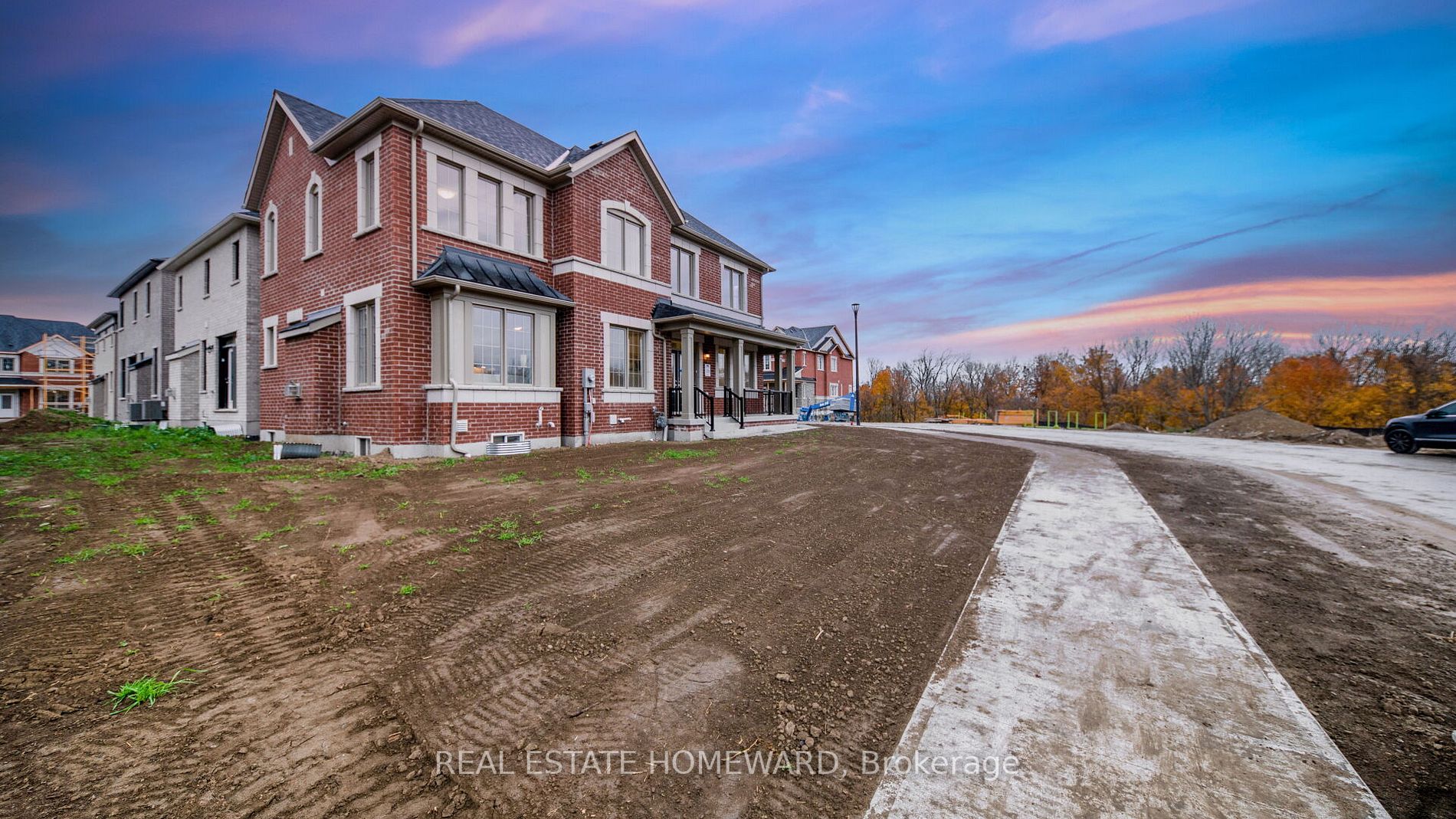 1558 Honey Locust Pl