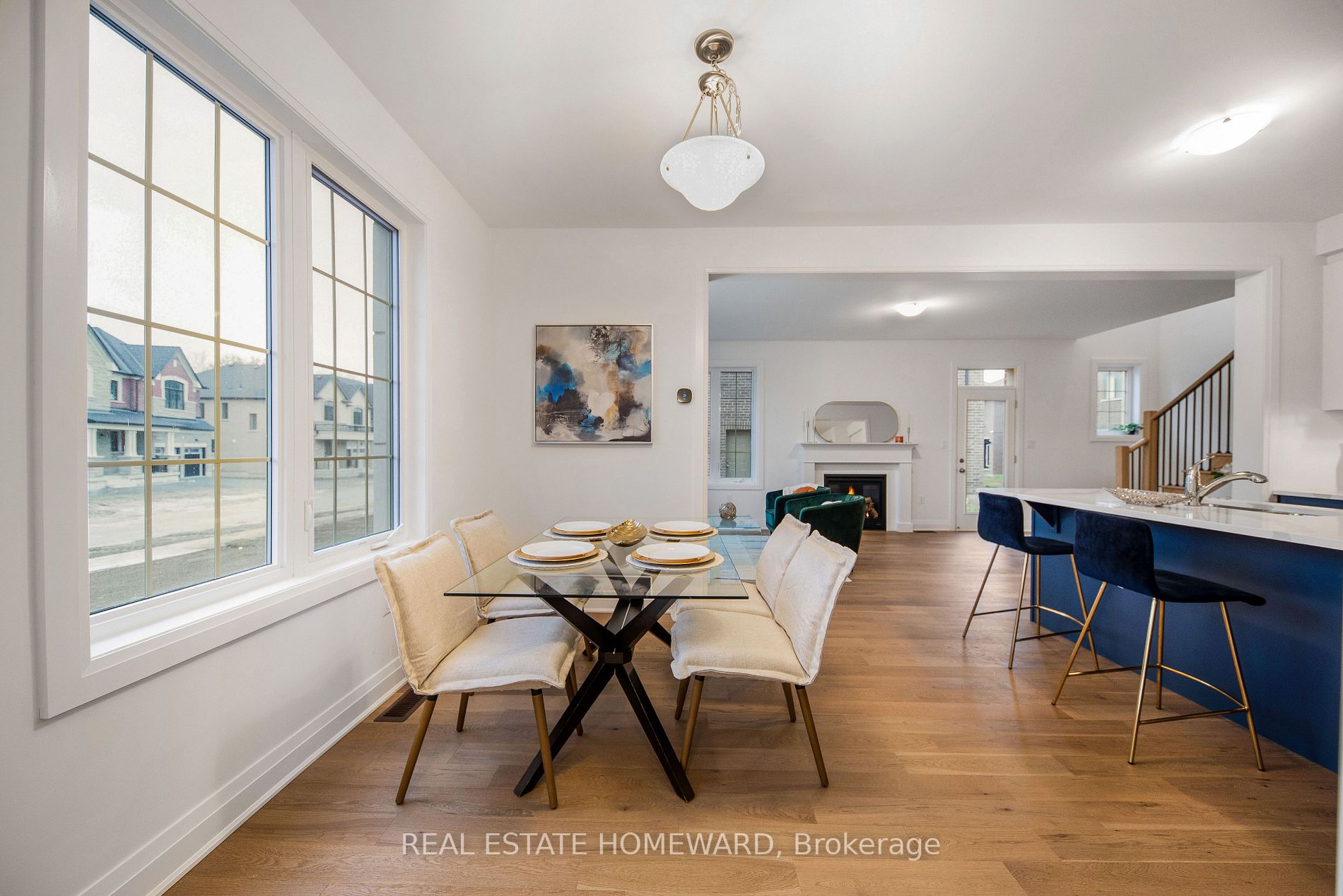 1558 Honey Locust Pl