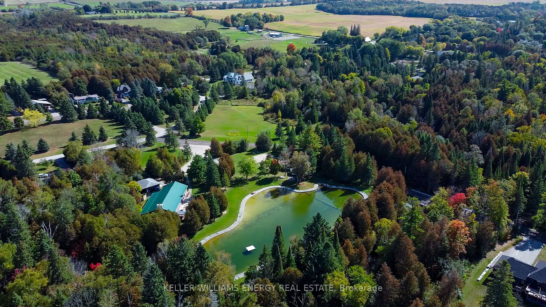83 Waldweg