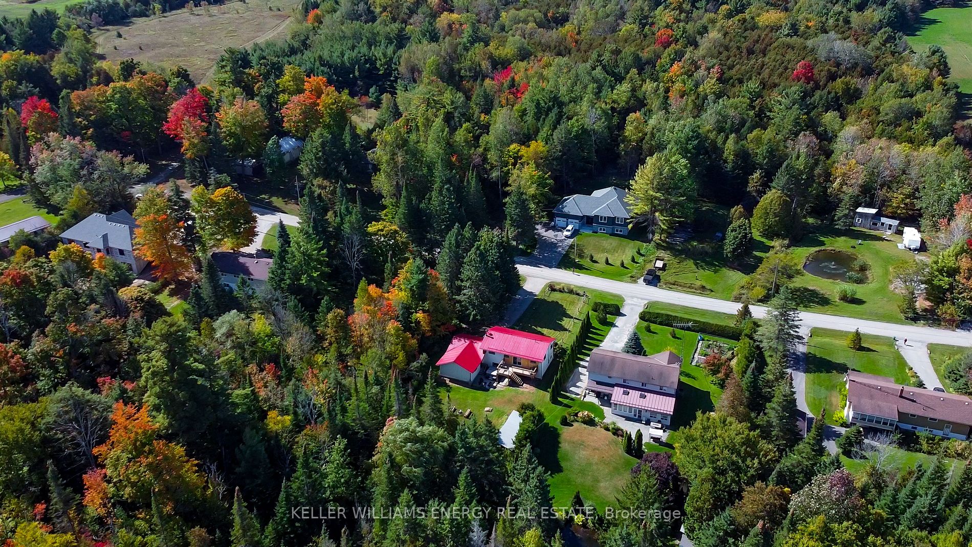 83 Waldweg