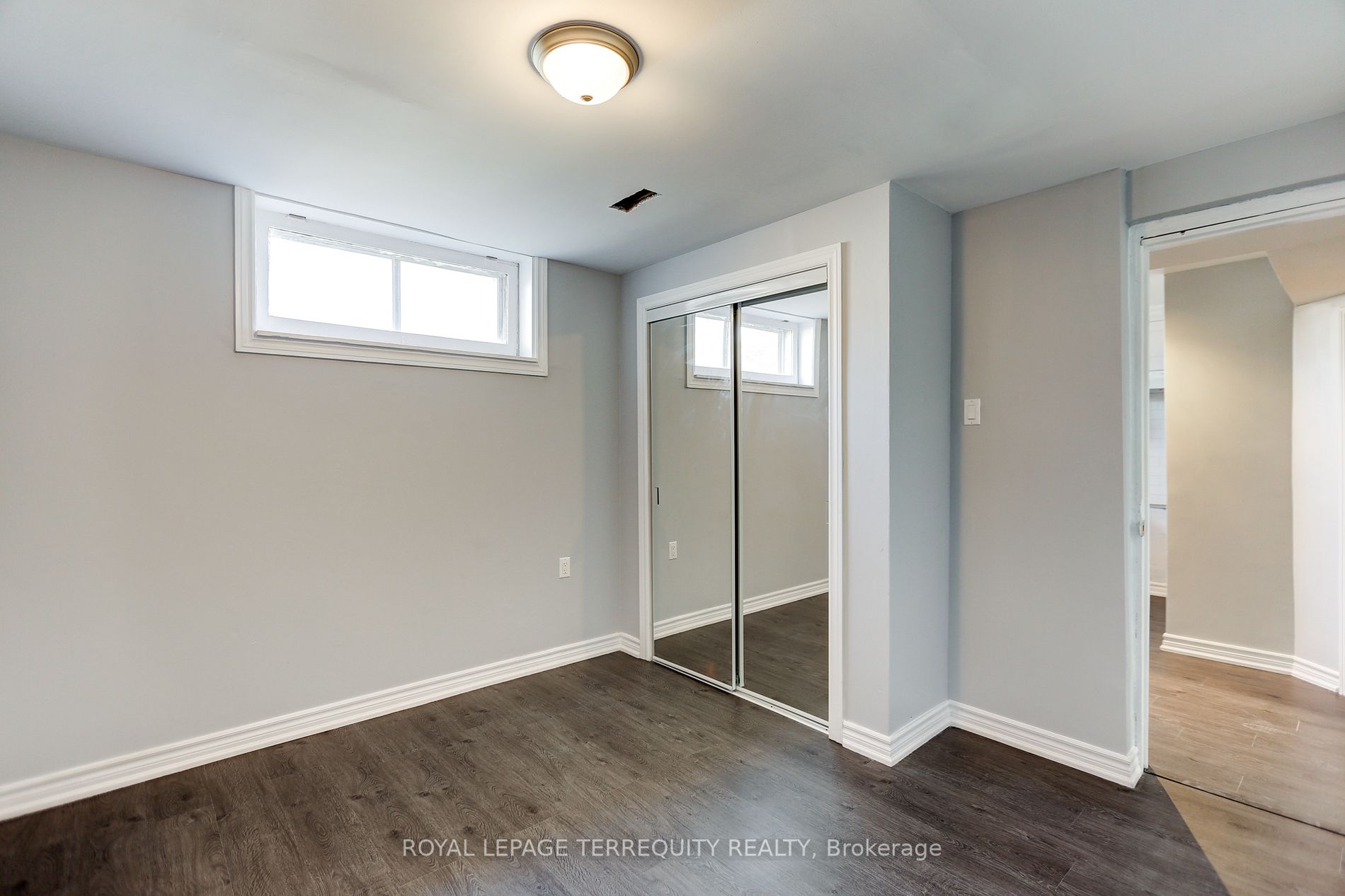 168 Coronation Dr