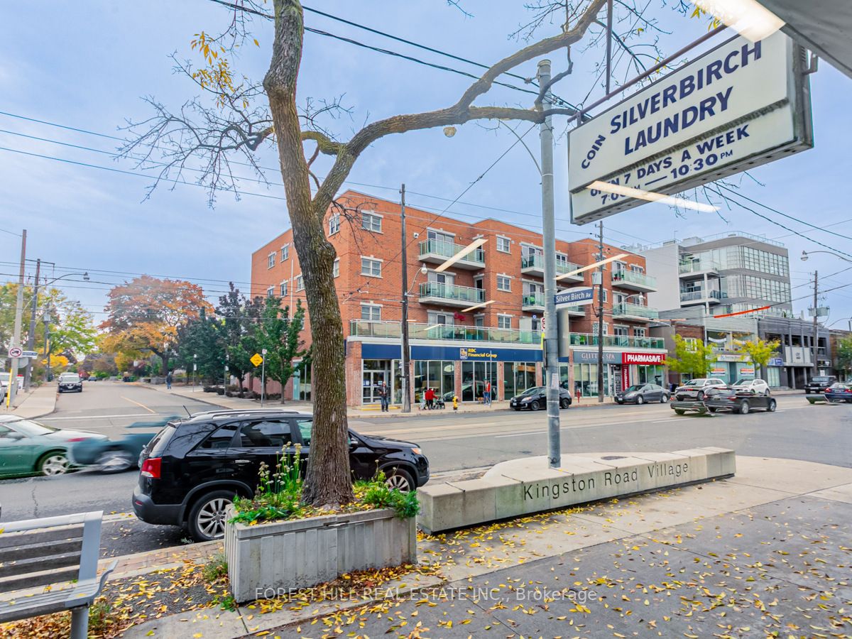 935 Kingston Rd