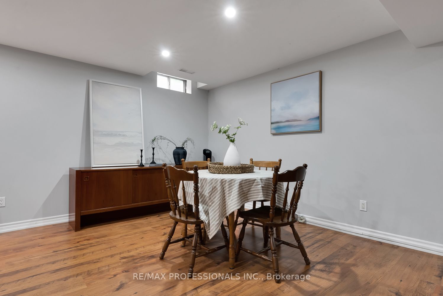 1901 Rosebank Rd
