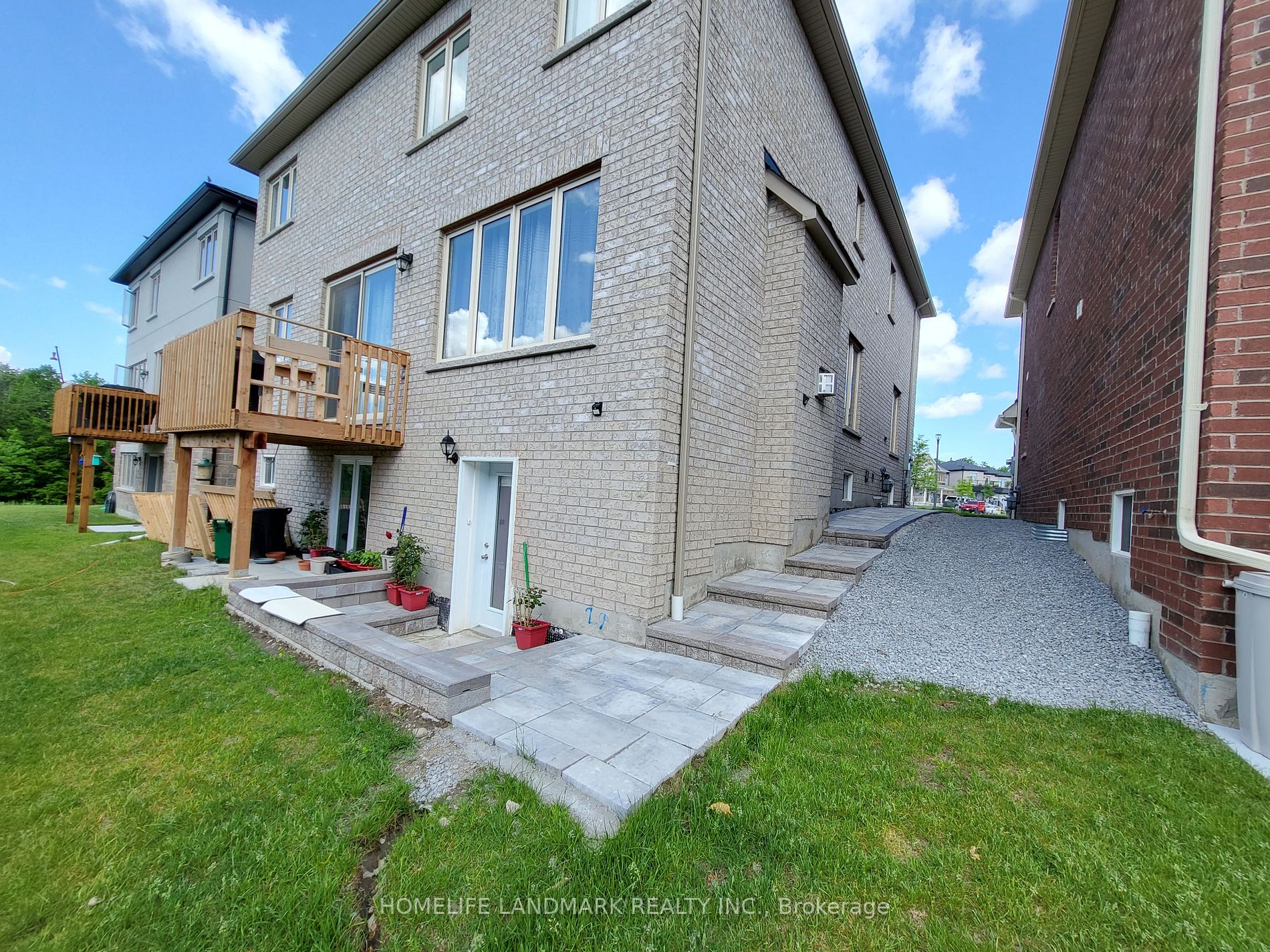 1015 Kingpeak Crescent #Bsmt