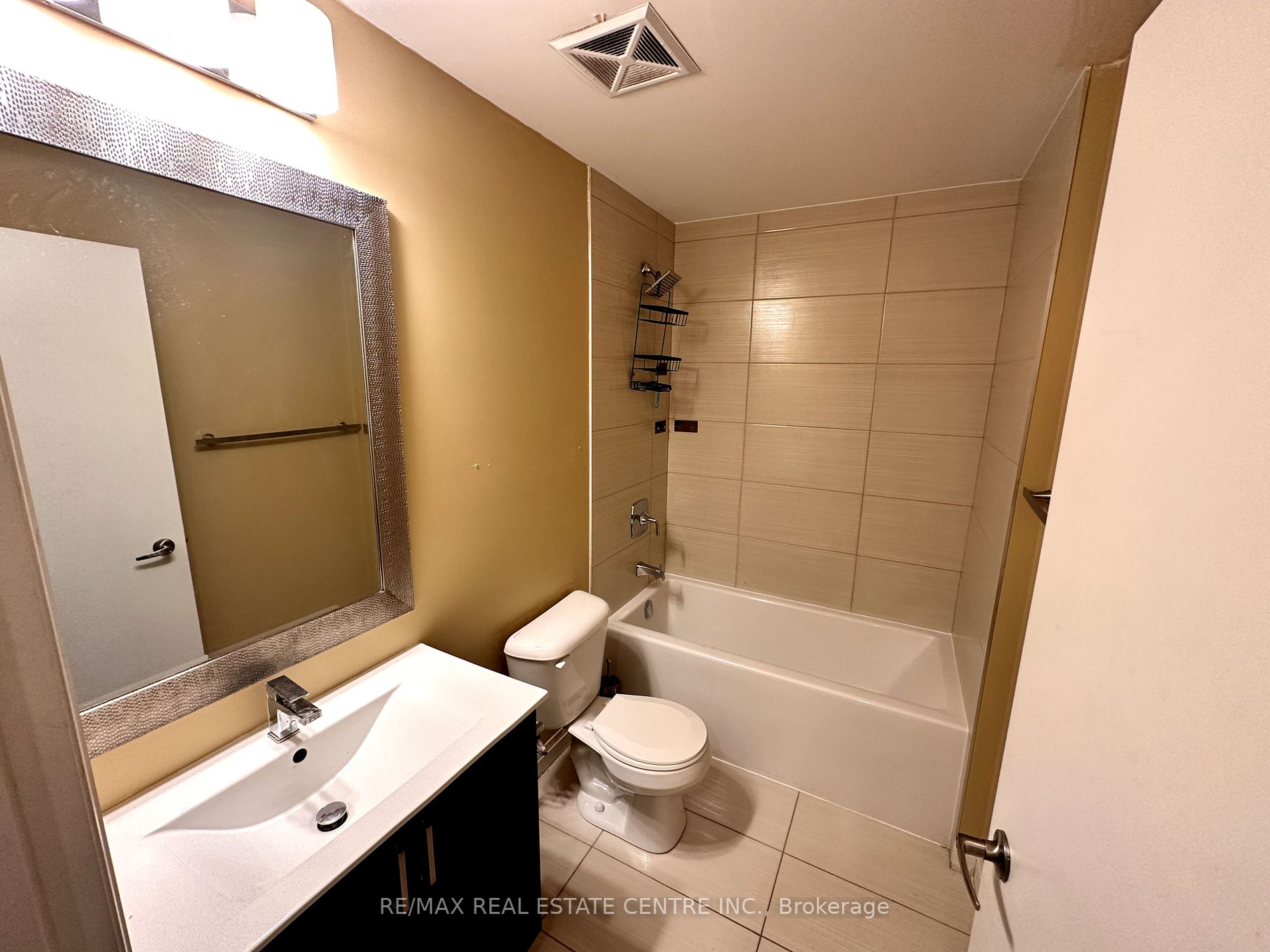 22 East Haven Dr, #536