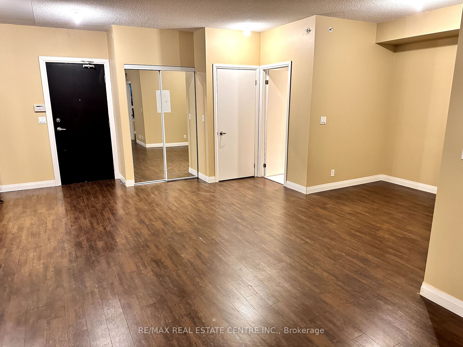 22 East Haven Dr, #536