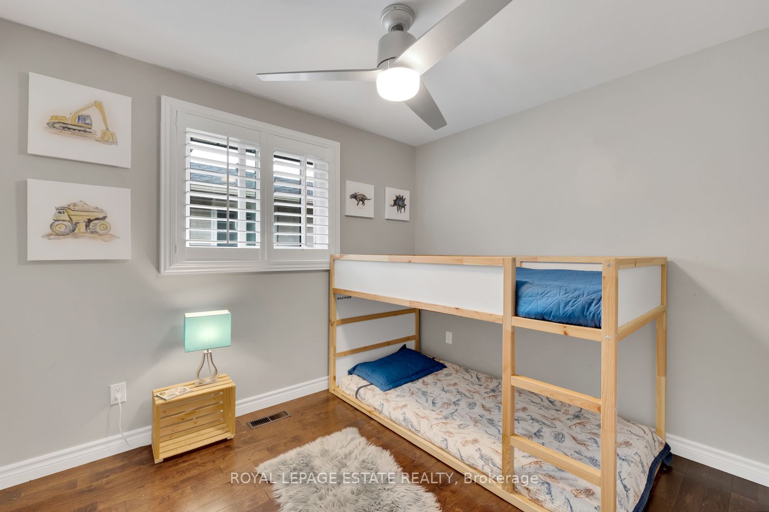 26 Lewin Crescent