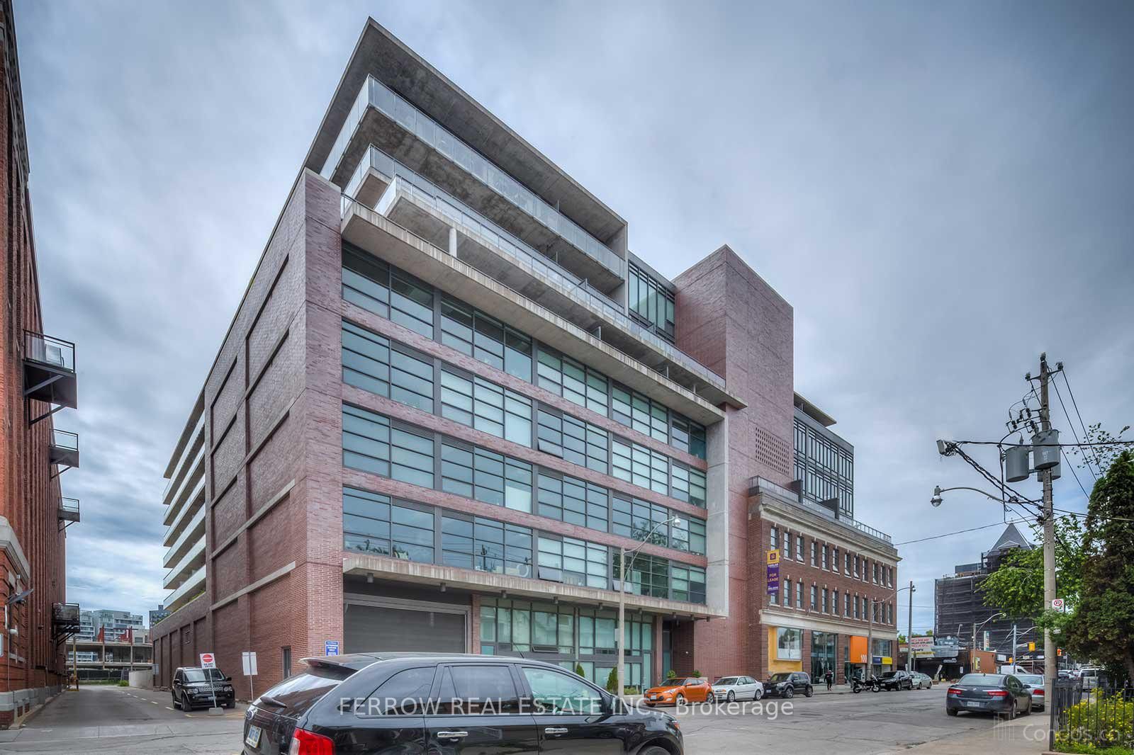 90 Broadview Ave, #905