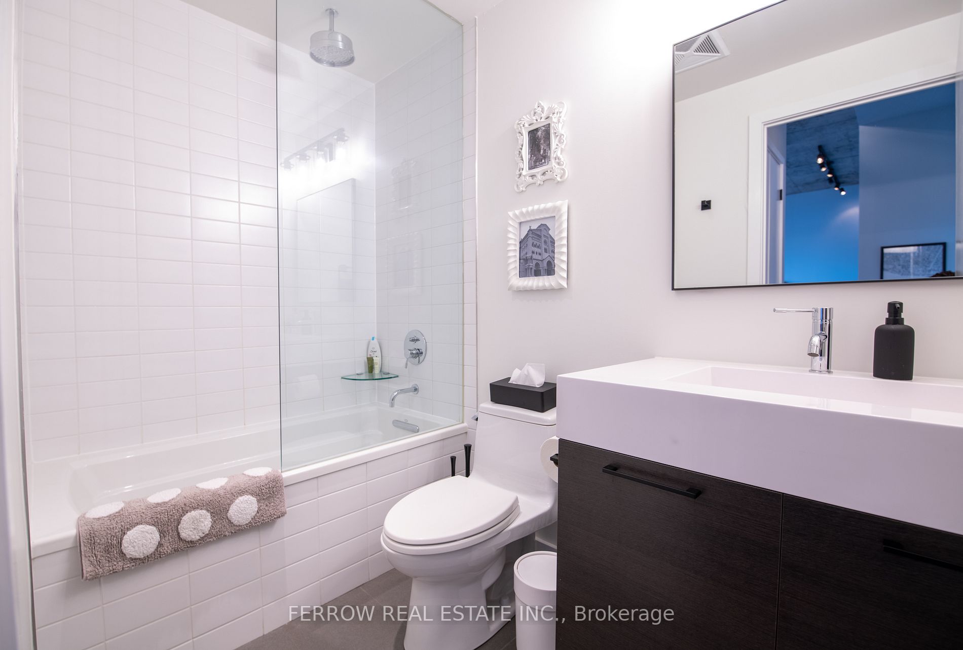90 Broadview Ave, #905