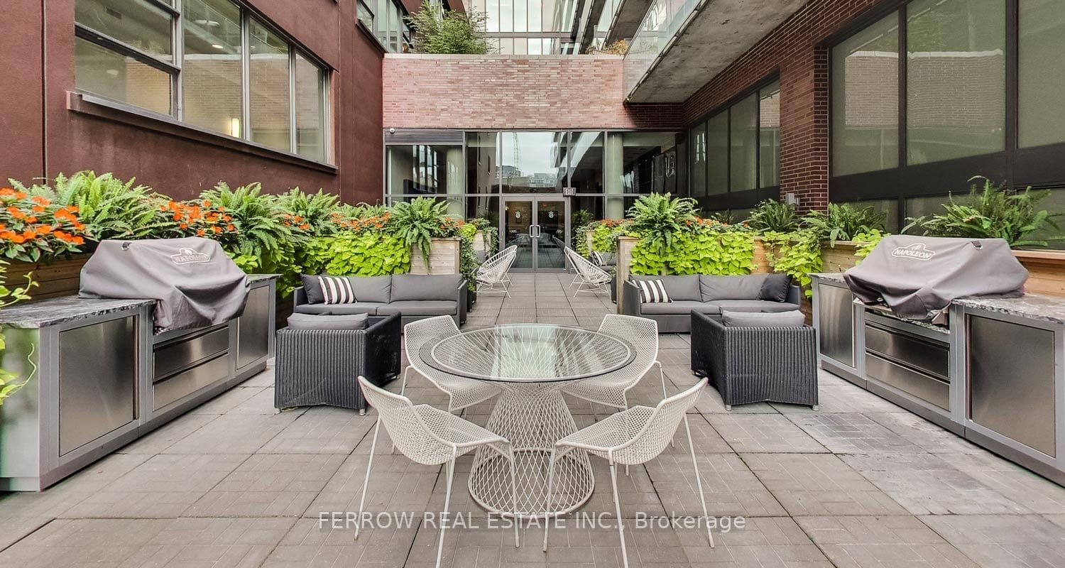 90 Broadview Ave, #905