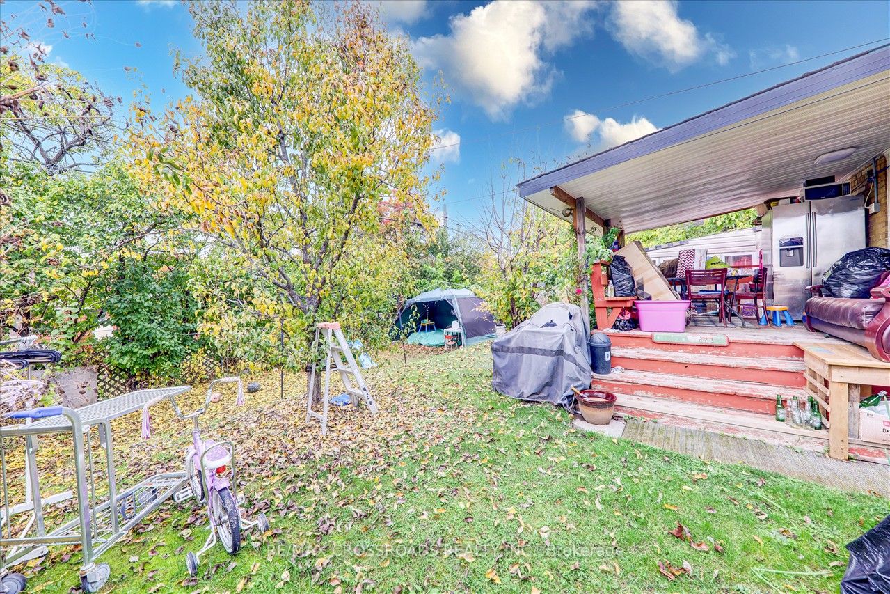 950 Mccowan Rd