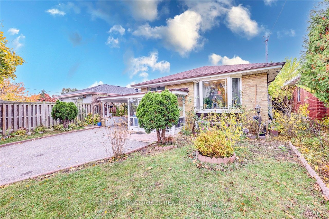 950 Mccowan Rd